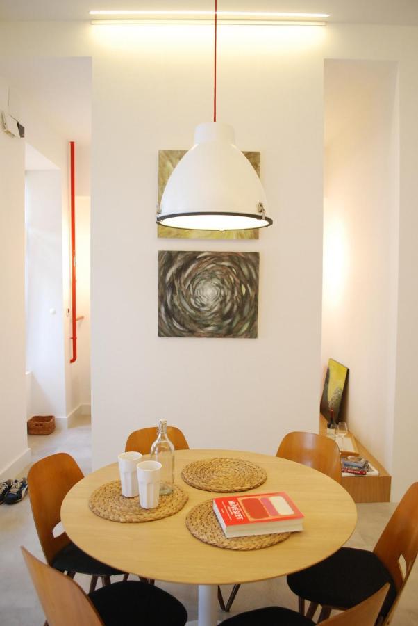 Stylish Studios Apartment In The City Center With Air Conditioning بودابست المظهر الخارجي الصورة